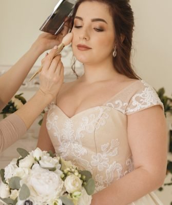 bride-getting-her-make-up-ready